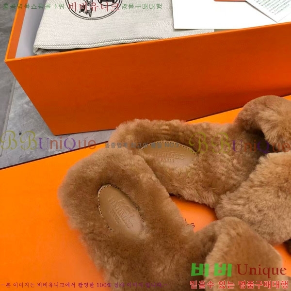 ޽   þ  W861001-4