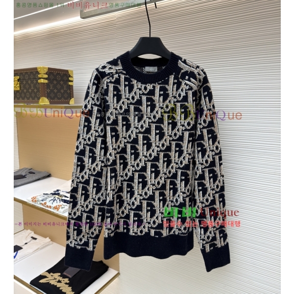  * ũ ũ  22DR2511192-3