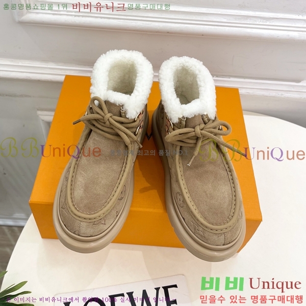  * þ    45LV25112011-1