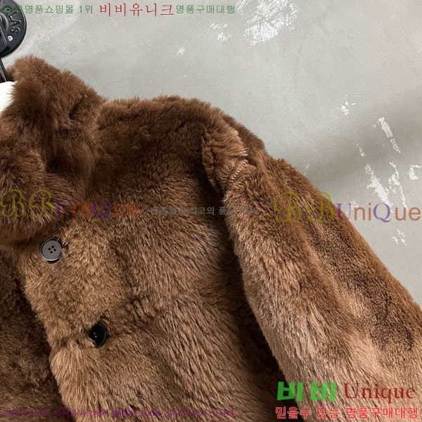  ̿̿ þ   MIU42302-3