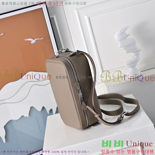 #޽  ٵ   H085735-102